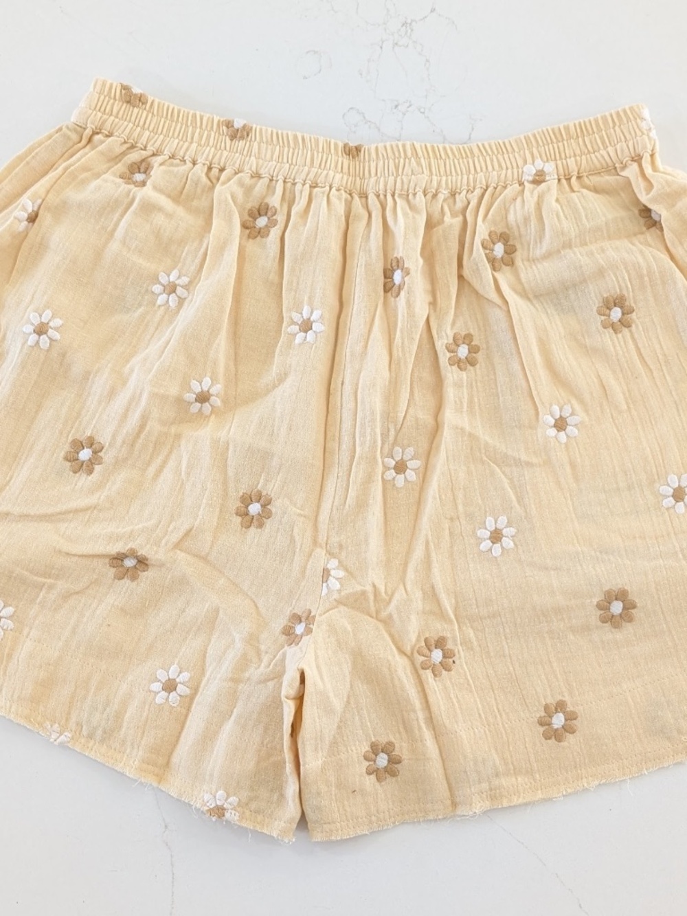 BAZISZT Casas Wildflower Embroidered Shorts Yellow Cotton Muslin Medium NWT